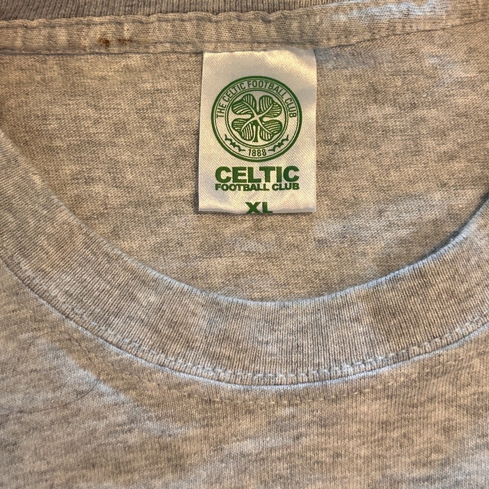 2013-14 Official Celtics Football Championship Front & Back Graphic Tee - Picture 4 of 5